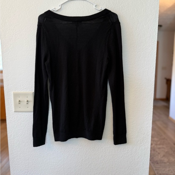 GAP Black Fitted Long Sleeve Blouse with Classic Neckline size L - Picture 5 of 8